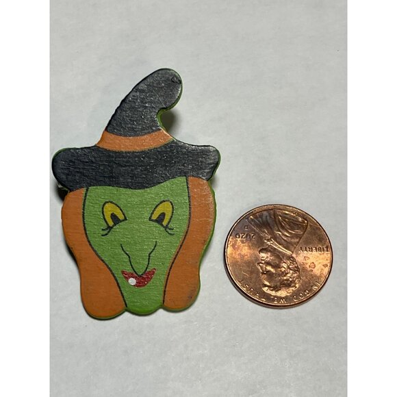 Halloween Lapel Pin  Wooden Green Witch Face - Picture 5 of 7